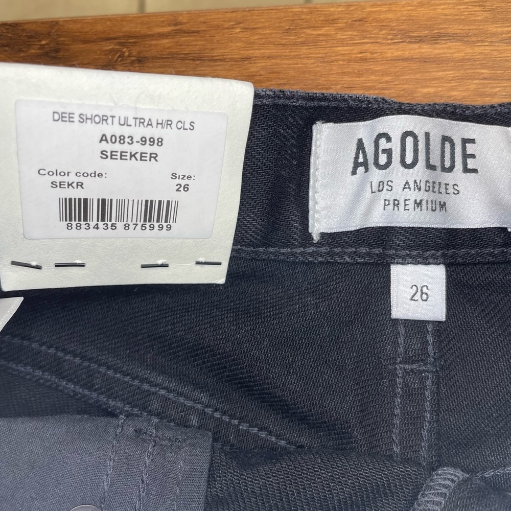 AGOLDE Dee Shorts - Picture 4 of 11